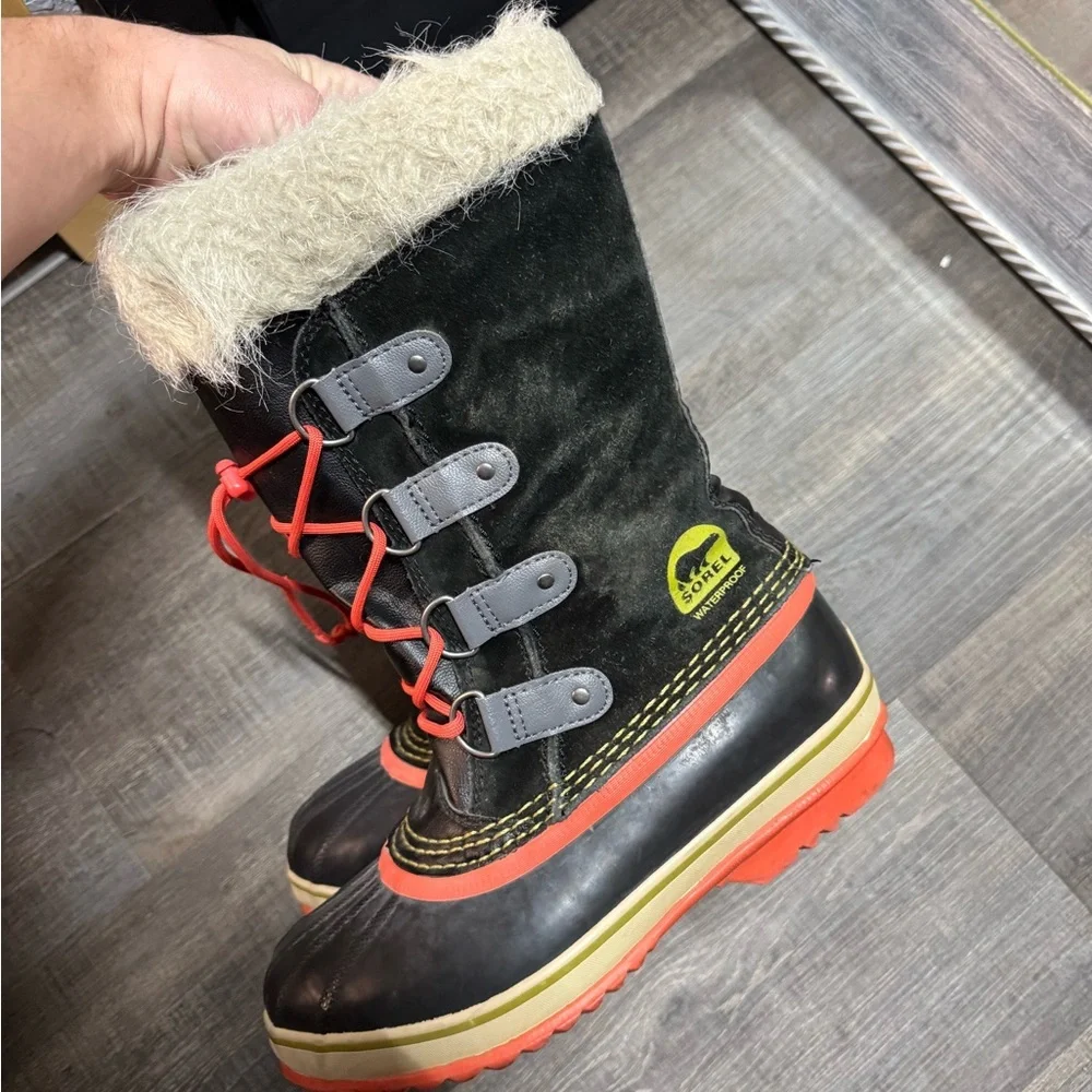 Sorel Joan of Arctic youth boots‎